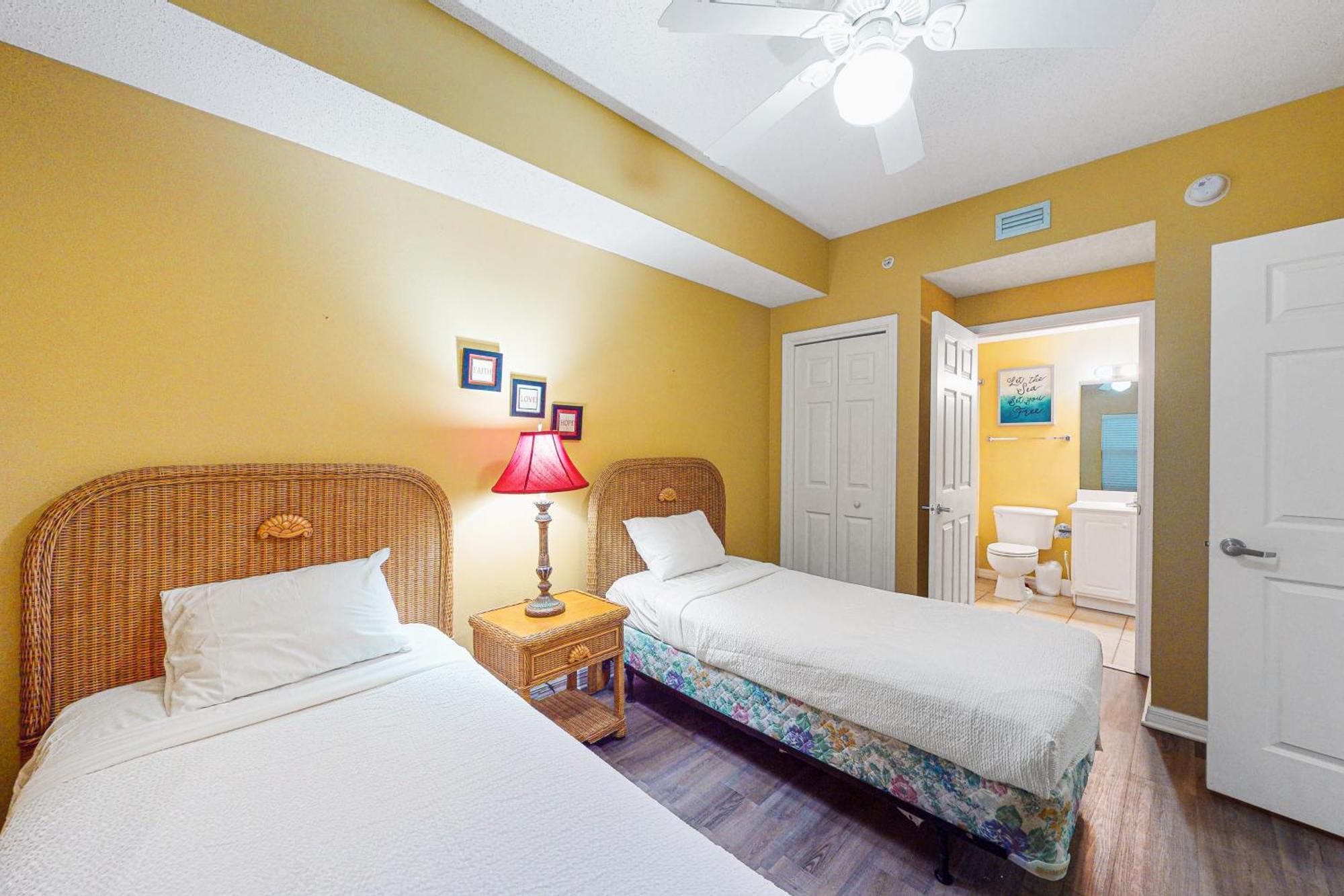 Summerwind Navarre Room photo